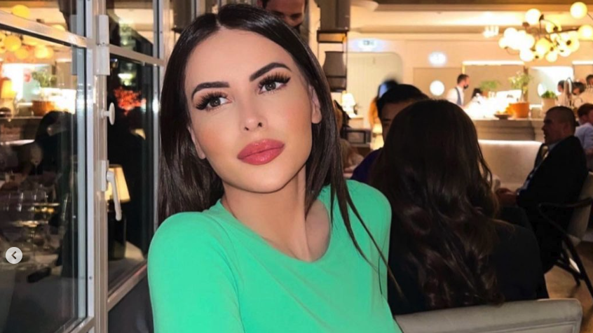 Тръпката на Мбапе трупа лайкове в мини рокля