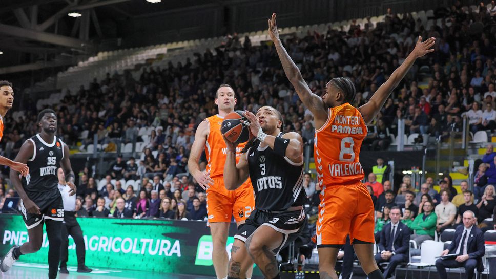 Валенсия доближи плейофите в Евролигата след мощна победа в Италия