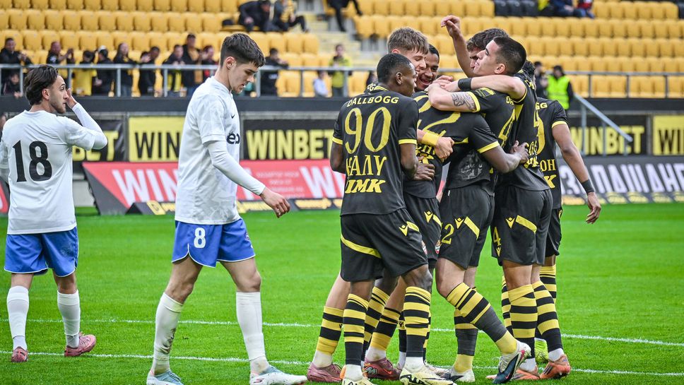 Ботев 2:0 Спартак (Варна), силни минути за "канарчетата"