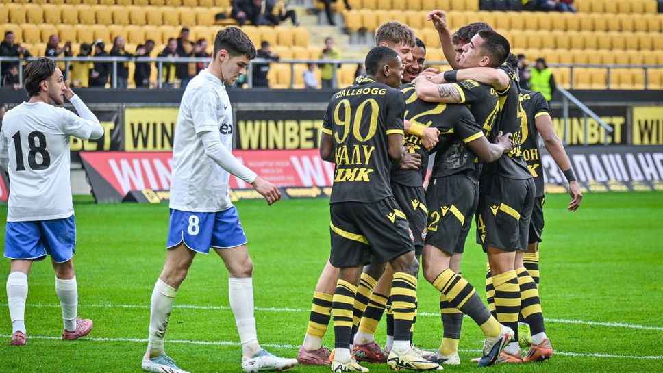 Ботев 3:0 Спартак (Варна), червен картон за Ковальов