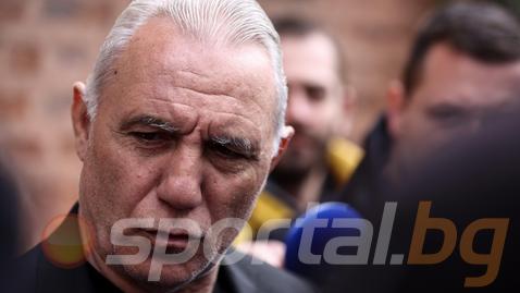  Стоичков: Боби имаше огромно сърце, това е индивидът, който ни изведе там, където стигнахме 