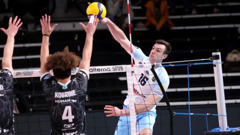 Аспарух Аспарухов дебютира с 14 точки за Тур при драматична загуба в плейофите