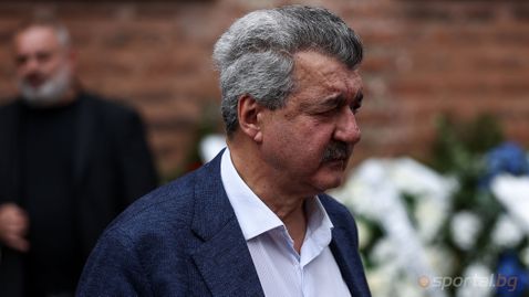 Батков: Много добър човек и не беше справедливо това обругаване, нищо, Господ всичко вижда, измъчи се накрая