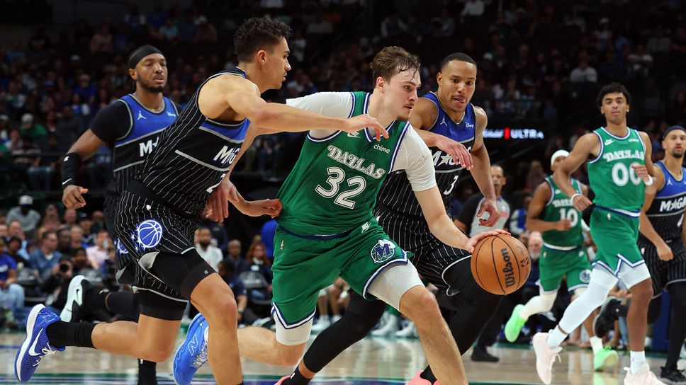 Орландо надви Далас въпреки усилията на Купър Флаг, който наниза 51 точки за Маверикс