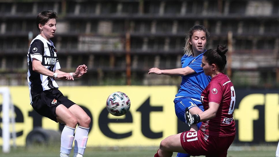 Локомотив (Пловдив) - НСА / 1/2-финал за Купата при жените