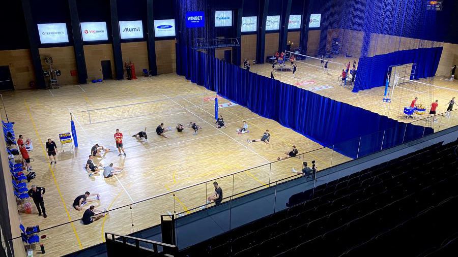 За първи път националните отбори за мъже и жени тренират заедно (снимки)