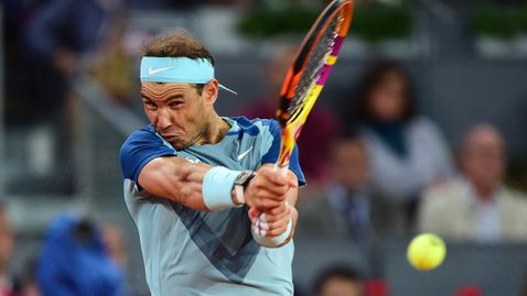 Рафаел Надал стартира с победа сезона на червени кортове