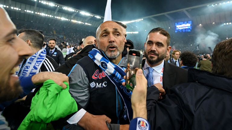 Лучано Спалети стана най възрастният треньор който печели титлата в Серия
