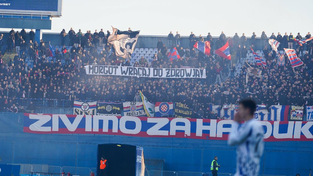 Стотици арестувани след тежките сблъсъци между фенове на Хайдук, Динамо и полицията