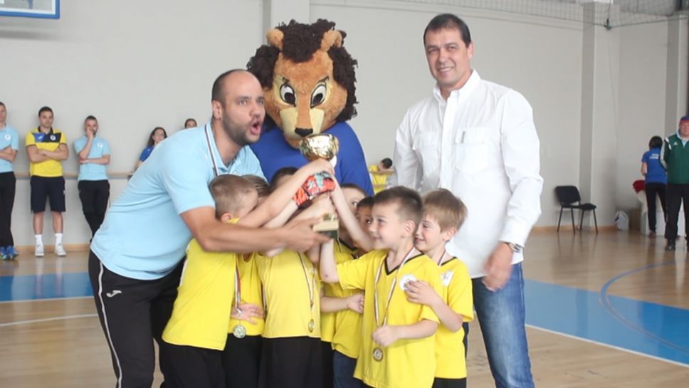 Петър Хубчев: Съхранявайте футбола и спорта в децата