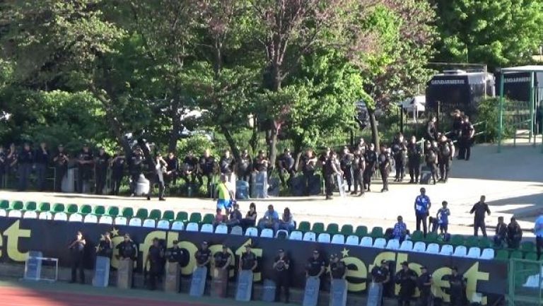 Солидно полицейско присъствие на Берое - Левски