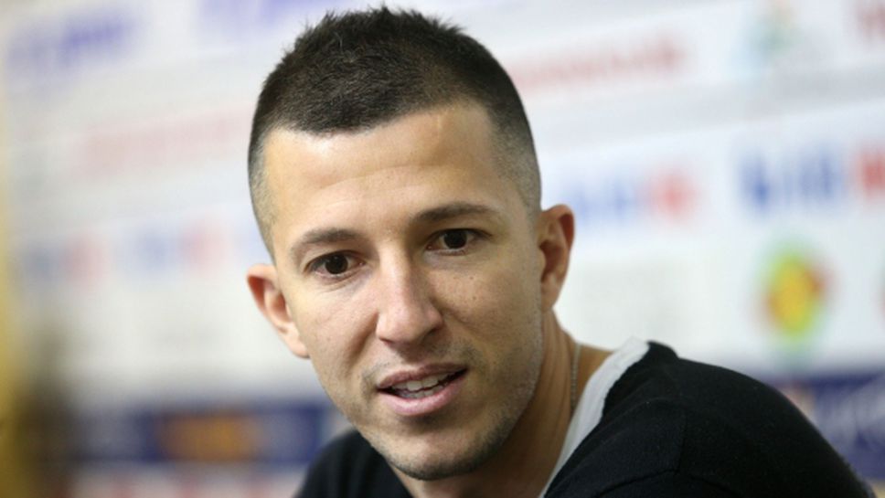 Мицански пропуска мача с Левски