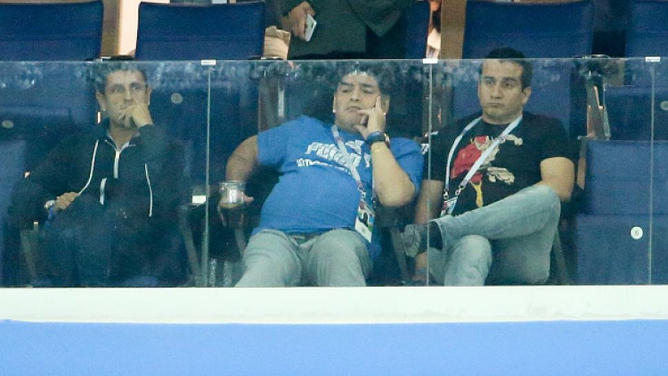 Марадона заспа на решителния мач за Аржентина