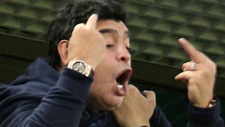 Дон Диего размаха средни пръсти след втория гол на Аржентина