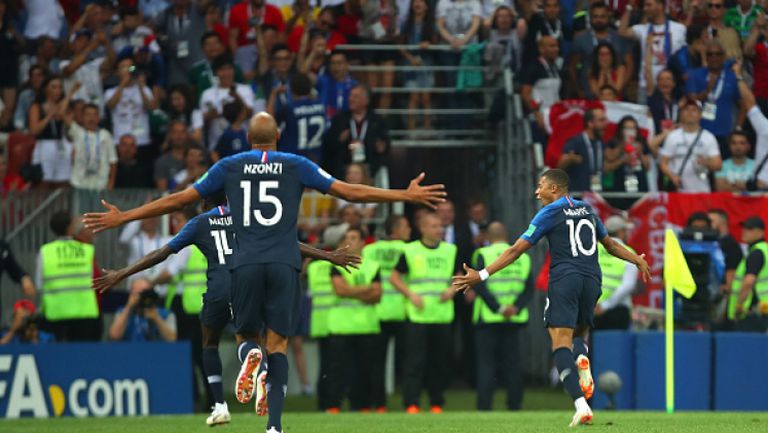 Франция е новият световен шампион след победа в зрелищен финал срещу Хърватия с 4:2