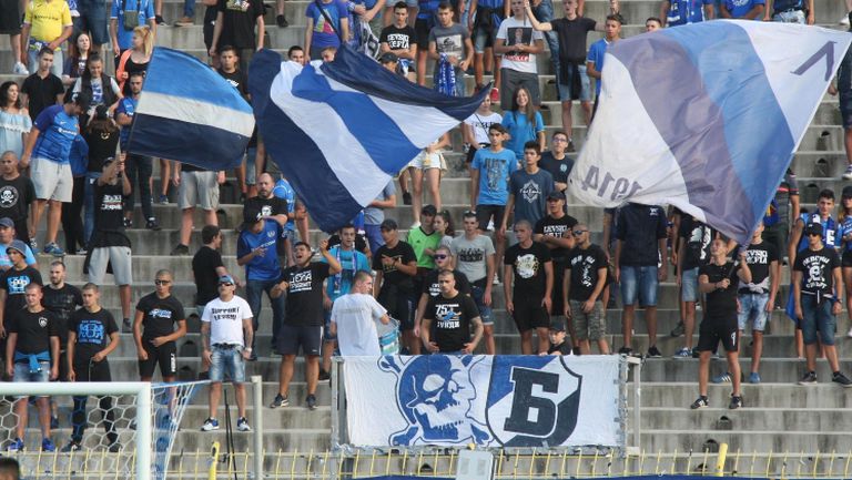 "Синята" радост след гола на Давиде Мариани във вратата на Септември