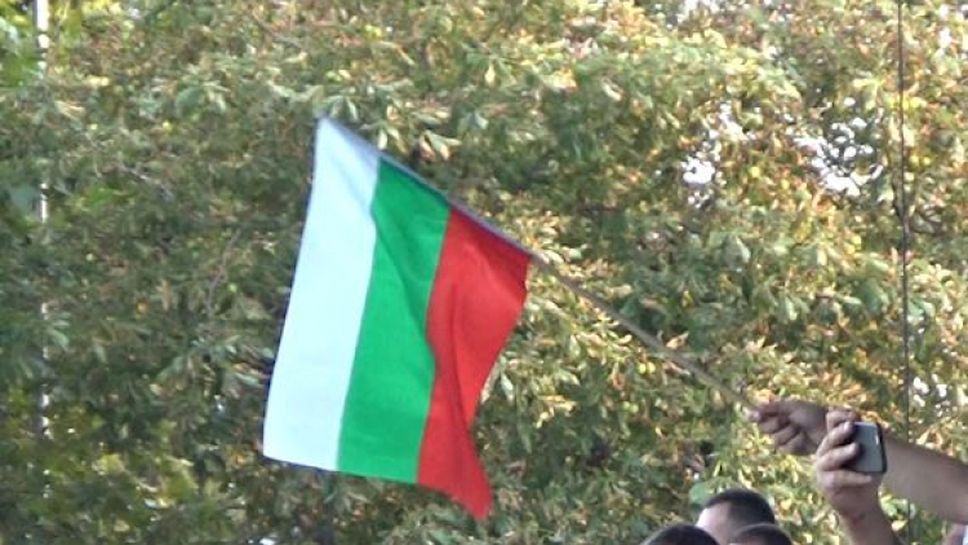 Националният химн на България огласи "Трейс" Арена преди България - Франция