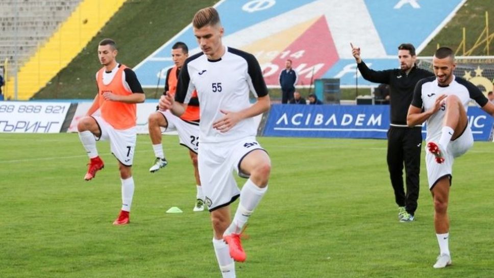 Славия ще спира Левски за първото място в Първа лига