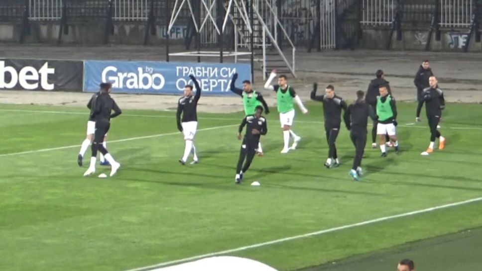 Локомотив излиза за трите точки в дербито на Пловдив