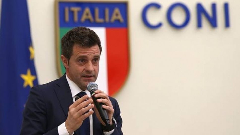 Китай позлатява бивш италиански арбитър