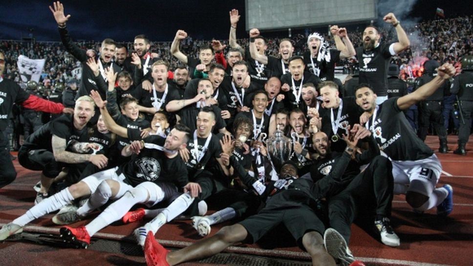 Легендарен гол подлуди "черно-бялата" част на Пловдив! Локо съкруши Ботев в исторически мач
