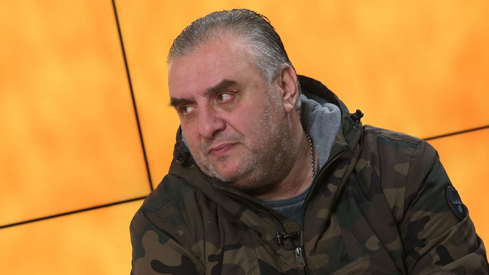 Дучето: Срамно бездействие в червено! Фланелката на сектор "Г" се носи по заслуги