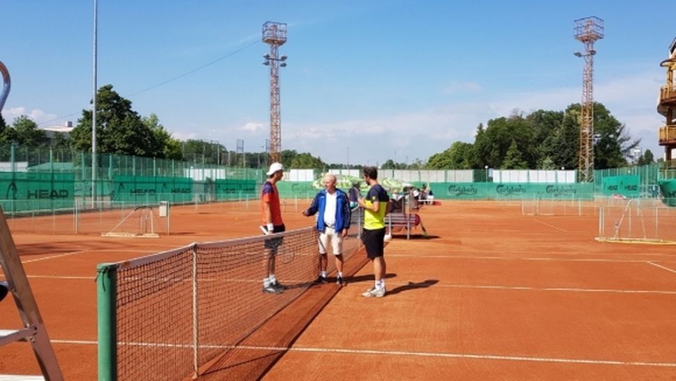 Донски и Иванов стигнаха полуфиналите на двойки в Пловдив