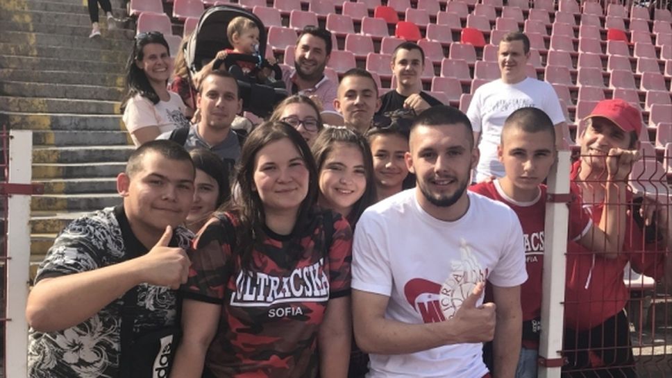"Червените" се извиниха за грешката на Пламен Марков - Турицов остава
