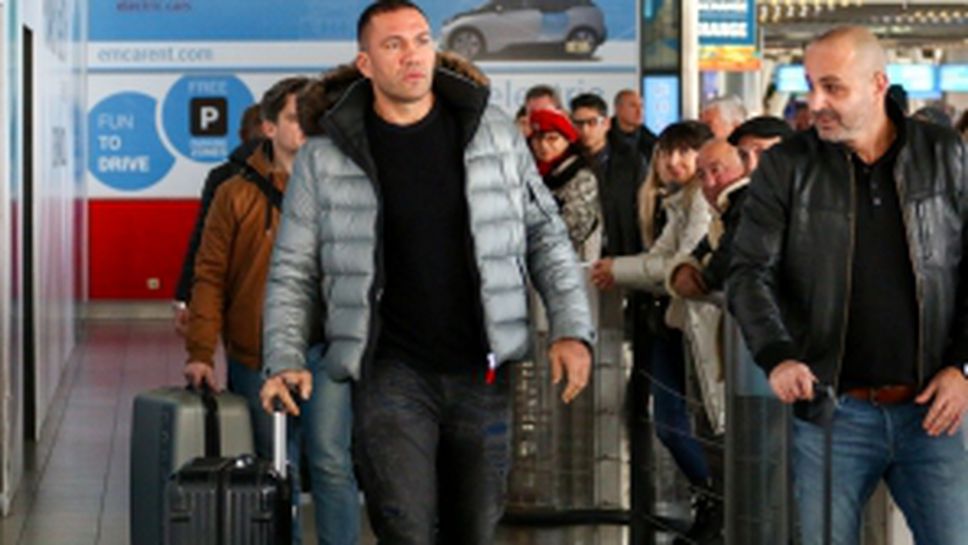 Кубрат Пулев се прибира с полет от Амстердам