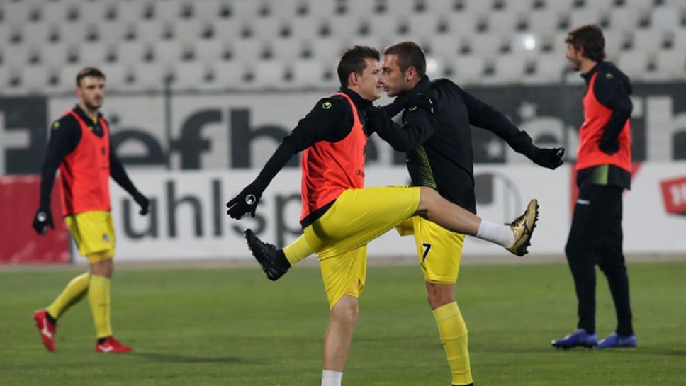 20-годишен ляв бек вариант за Ботев (Пловдив)