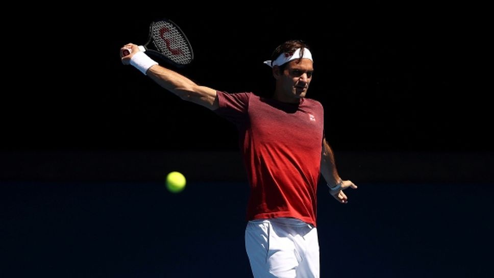 Федерер предупреди, че тръгва за трета поредна титла