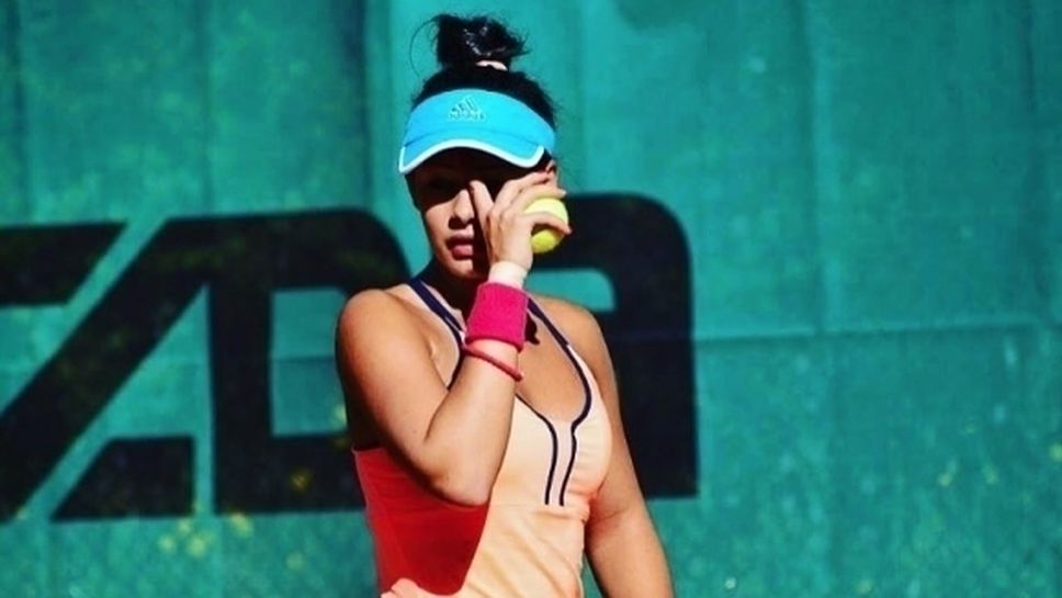 Стаматова е на четвъртфинал на двойки в Анталия