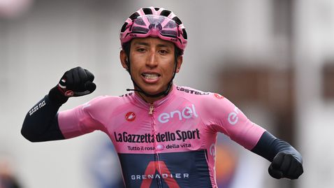 Еган Бернал е приет в болница след катастрофа