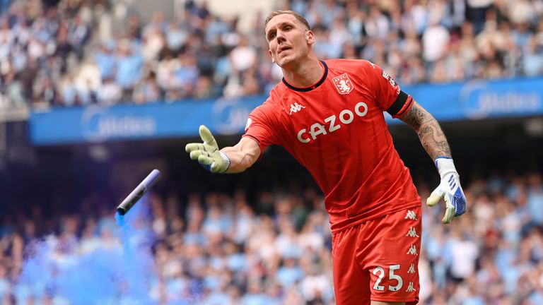  Астън Вила ще задейства опцията за закупуване на Робин Олсен 