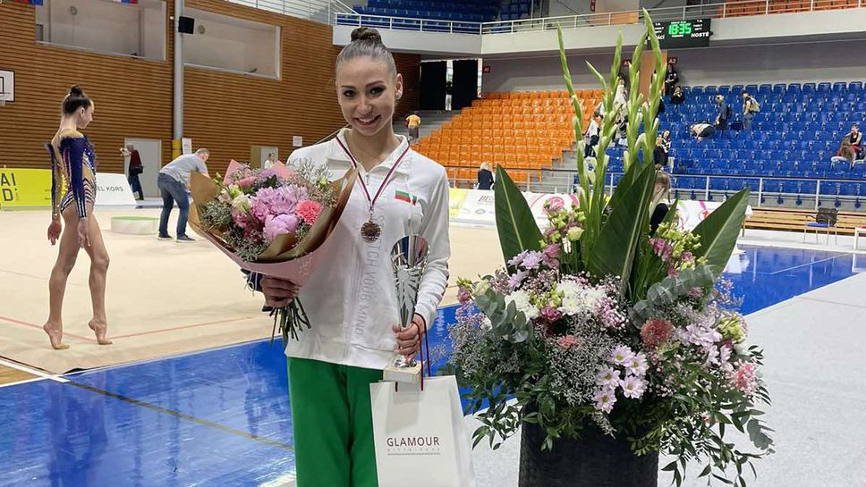 Лъчезара Пекова спечели още два медала на финалите на турнира Гран при