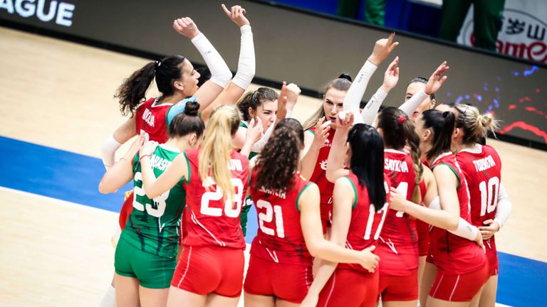 Волейболистките от националния отбор на България излизат днес от 9