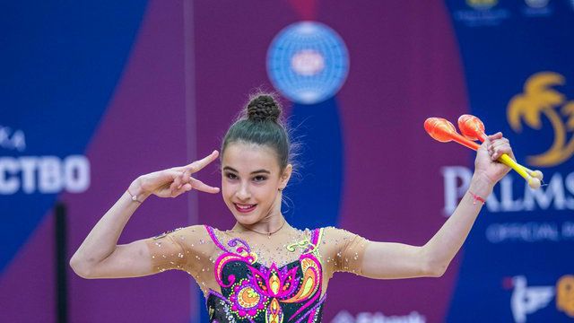 Елвира Краснобаева завоюва три отличия на турнира Гран При по художествена гимнастика