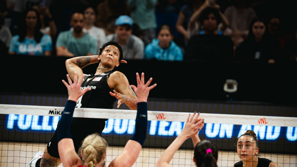 Турция срази САЩ, Мелиса Варгас подобри световен рекорд