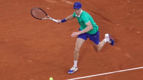 Синер се разправи с Бублик