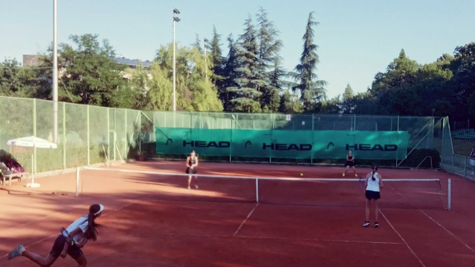 На базата на ТК Хасково 2015 гр Хасково се изиграха осминафиналите