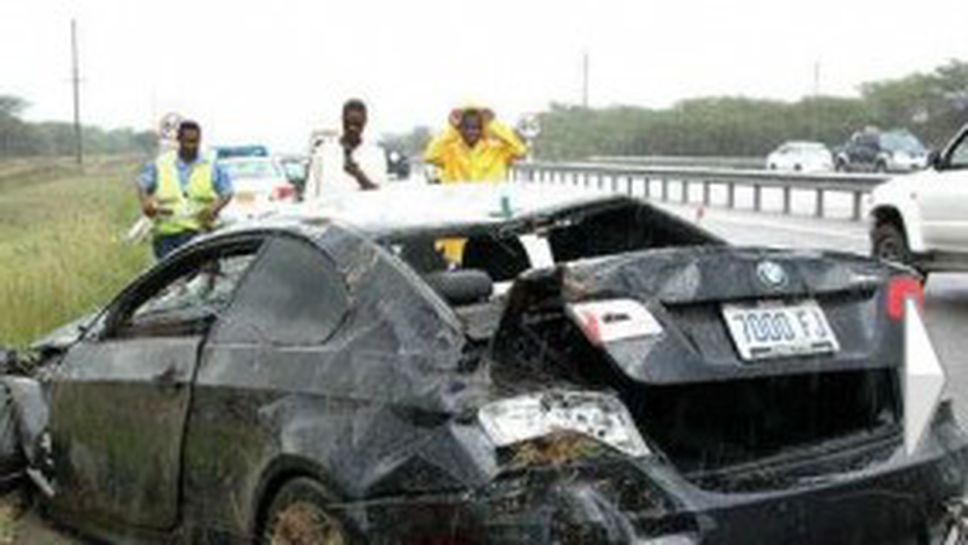 Болт взе $ 160 000 за размазаното си BMW