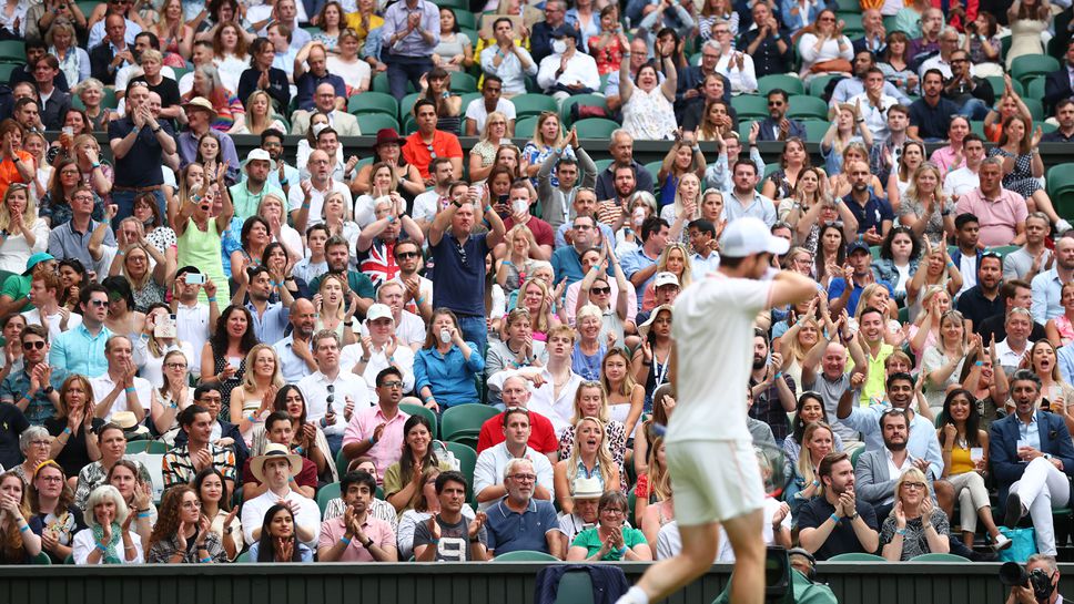 "Уимбълдън" отново пред пълни трибуни