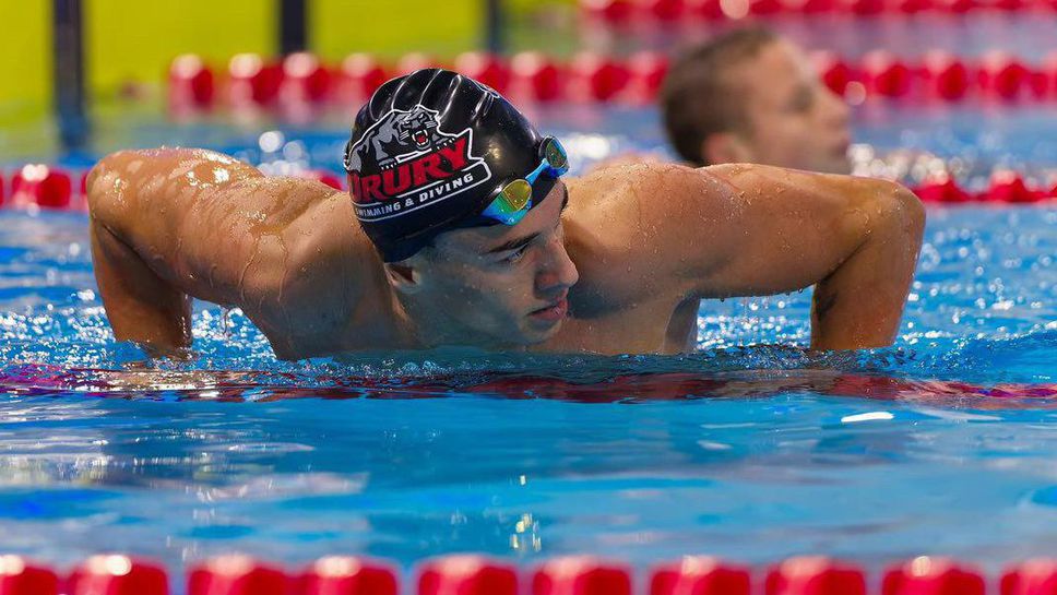 Максим Манолов спечели втори бронз на Европейското първенство по плуване за юноши
