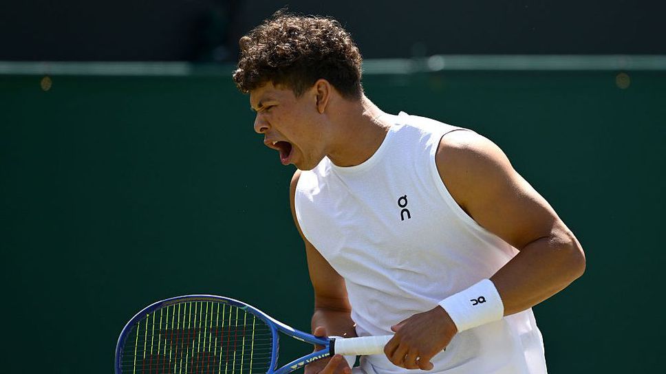 Шелтън стигна четвъртфиналите в Синсинати