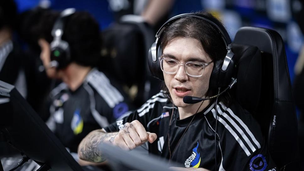Eternal Fire привлече Kvem