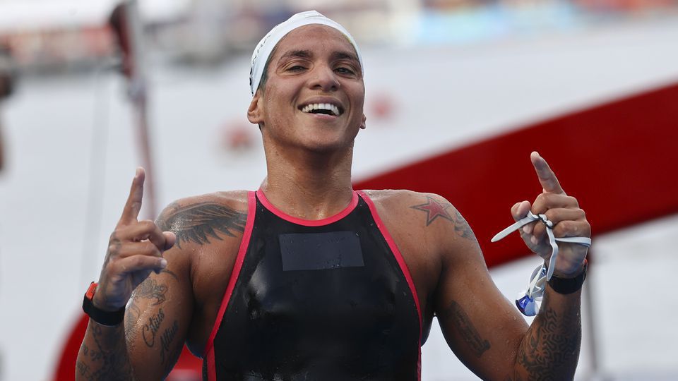 Бразилка спечели олимпийската титла на 10 километра плуване в открити води