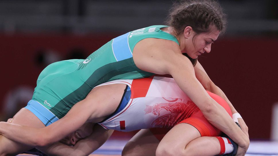 Евелина Николова започна с победа в Токио