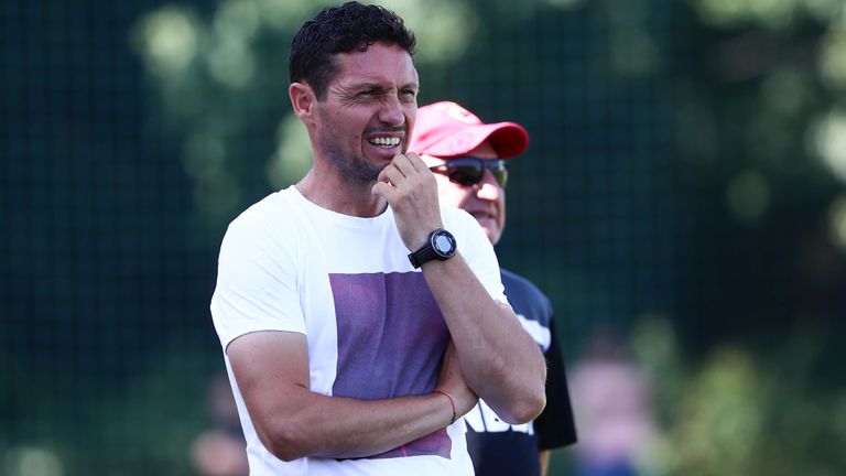 Бившият треньор на София Добромир Митов е новият шеф