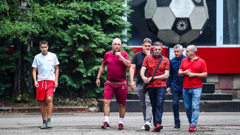Стоичков, Мартин Петров и Теди Салпаров пристигнаха на “Васил Левски”