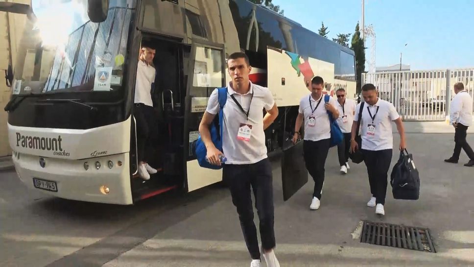 Левски пристигна на стадион "Та Кали" за гостуването си на Хамрун Спартанс